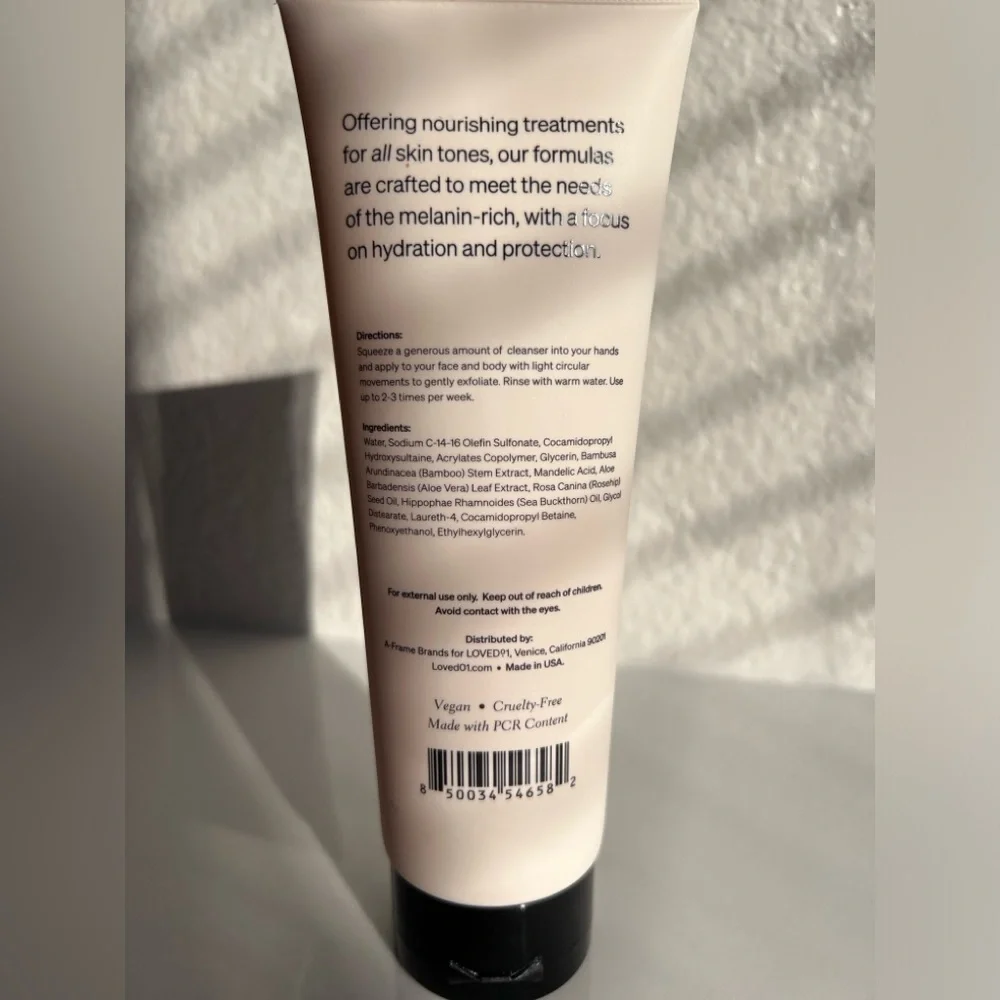 Loved 01 by John Legend Exfoliating Cleanser